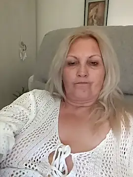 Chat XXX en directo de Divineblond