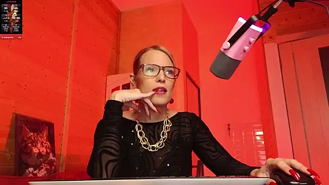 Lady_Shine live XXX chat