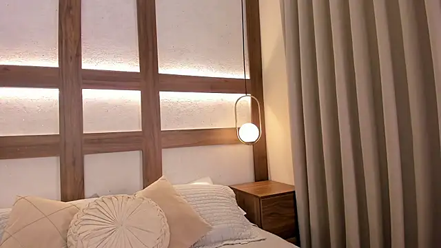 SarhaVega's Live XXX Chat