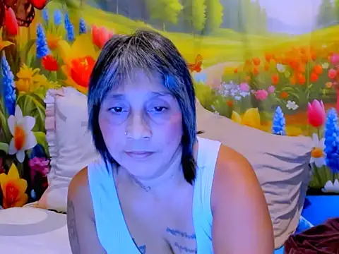 indianroxyn Live XXX chat