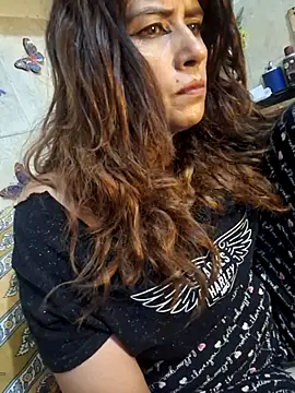 Isabella_Martin 现场XXX聊天