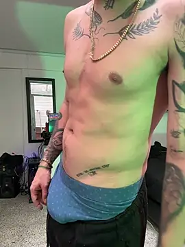 AlphaMasterXxx: онлайн-секс-чат