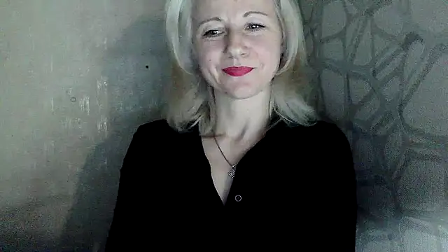 Katerina-Kissa Show in webcam