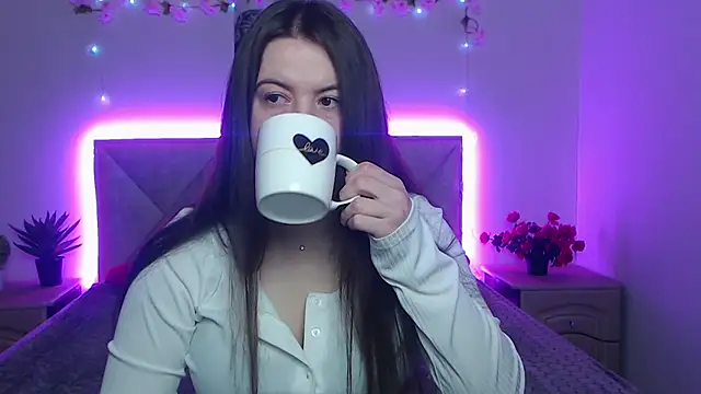 MavkaCute 现场XXX聊天