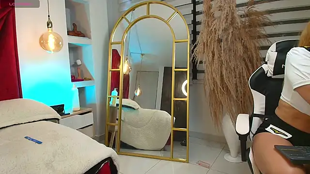 NahomiRoss Chat XXX live