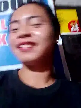 Webkamerová show YourHotMenxie18