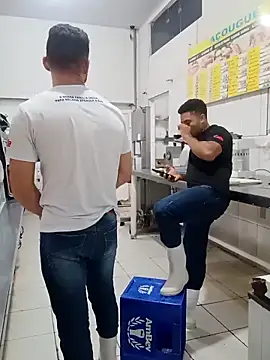 Chat +18 de RobertoLuiz84 ao vivo