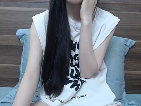 booboomonster Adlı Modelin Canlı XXX Sohbeti