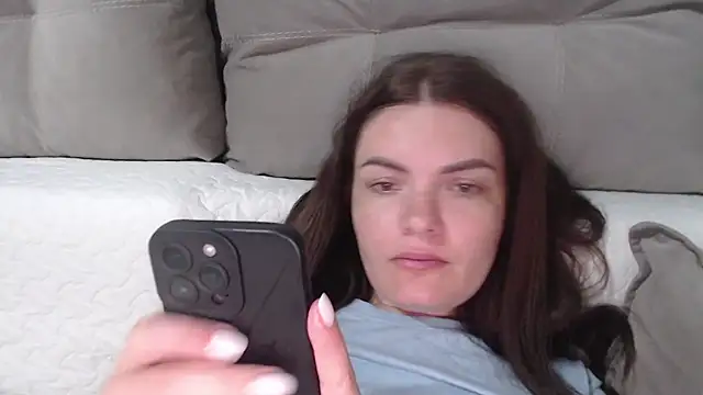 _JustmeHere_'s Live XXX Chat