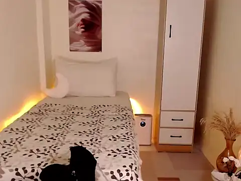 Ms_yhanna Chat XXX in diretta