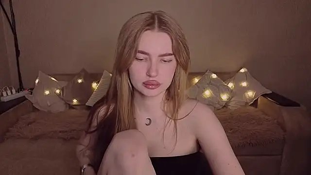 ViolettaLopez's Live XXX Chat