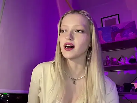 Show modela StellinaLuna na web-kameri