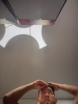 Živý XXX chat liam_bronw