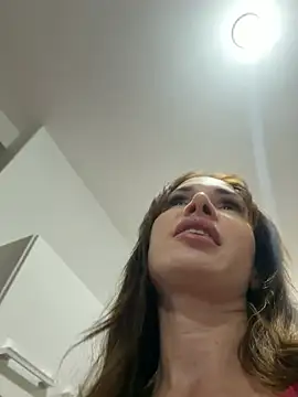 Irresistible24 Live XXX Chat