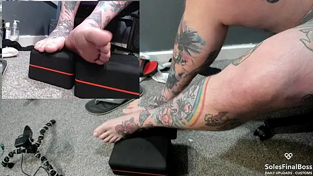 Show modela SolesFinalBoss na web-kameri