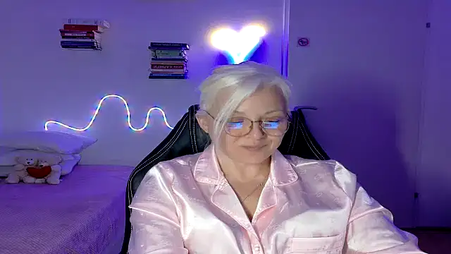 Linsy_Kim: απευθείας συνομιλία ΧΧΧ