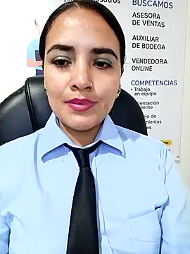 MAYE__13のウェブカメラショー