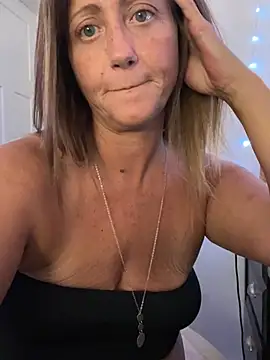 Czat XXX na żywo – FoxyMillie