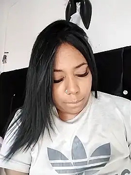 emma_purple_ Webcamshow