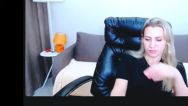 Polina-Ray ওয়েবক্যাম শো