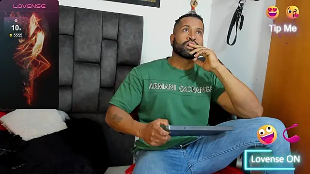 MattRodriguez9n Webbikameraesitys