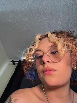 Sembang XXX Secara Langsung Amber-fire