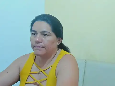 CRIS_MILF 现场XXX聊天