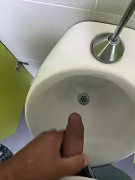 liam_bronw Show in webcam