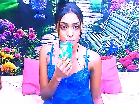 IndianPretty14u2Luv Adlı Modelin Canlı XXX Sohbeti