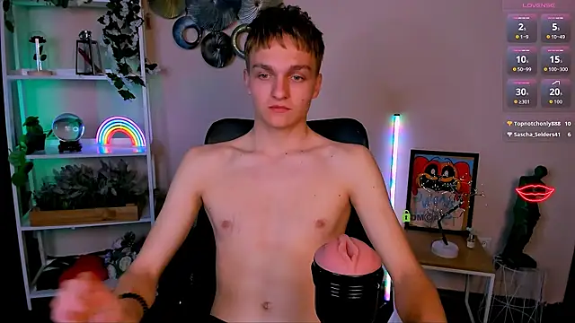 Show modela john_lik na web-kameri