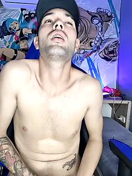 Ian_Valenti live XXX chat