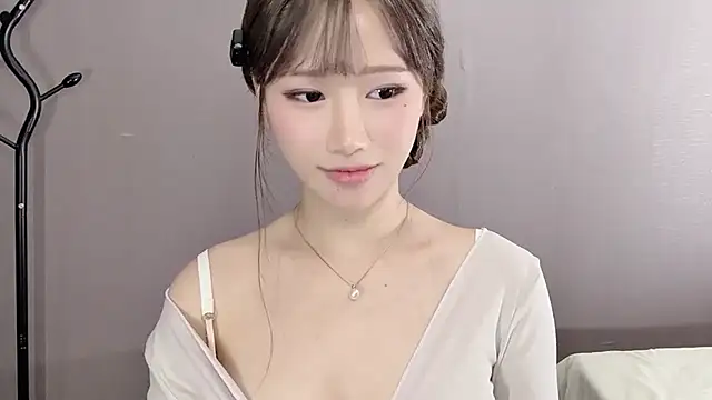 -XunMengLong-'s Live XXX Chat