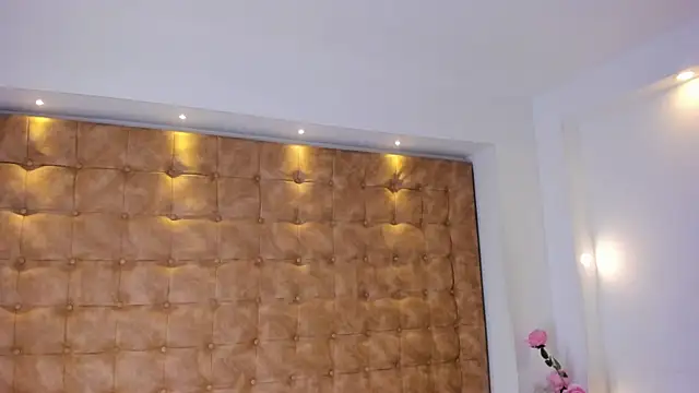 violet_giraldo 现场XXX聊天