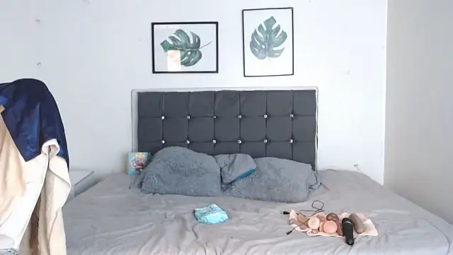 selena_yourmilf 即時 XXX 聊天