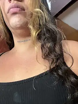 Sweet_vicky_hot webkamerás műsora