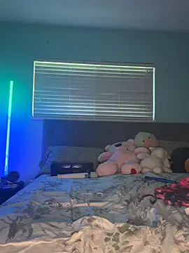 daniella_monroeのウェブカメラショー