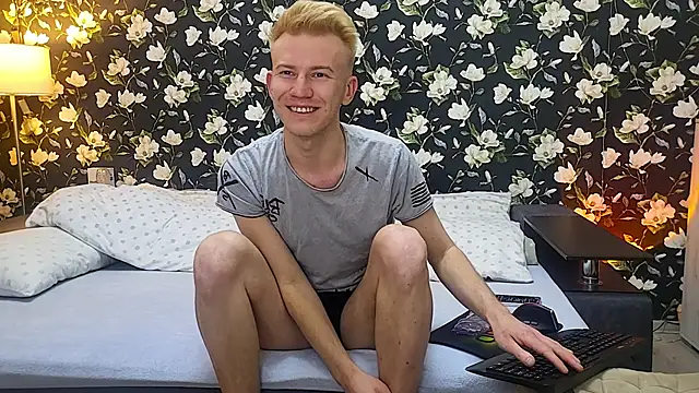 XXX chat uživo modela Vuitton