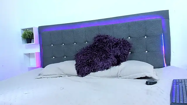 Chat +18 de NatashaDiamond ao vivo