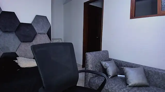 MikaelaStone live XXX chat