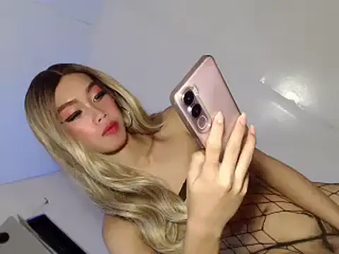 Pokazy przed kamerką – patricia_love69