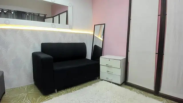 دردشة Daphne_Rosse الجنسية المباشرة