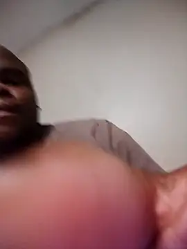 W0rthiit live XXX chat