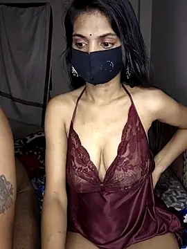 rani_coupleee's Webcam Show