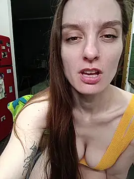 Show modela SluttyBanana na web-kameri