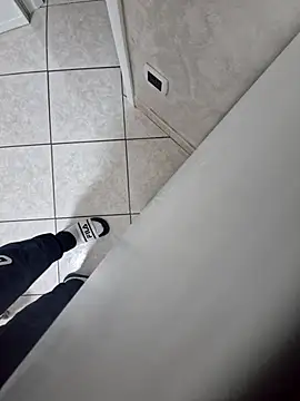 Monella52 Webcam show