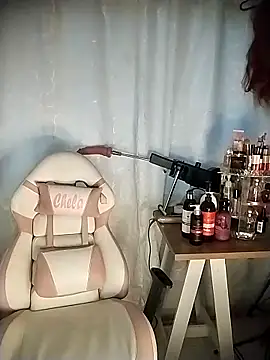 XXX chat uživo modela chelaqueen_