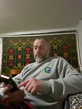 Frosl élő XXX-chatje