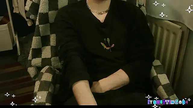 Itsnotting834 élő XXX-chatje