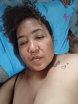 عرض كام CurvyHeat