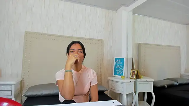 XXX chat uživo modela FernandaAvilax